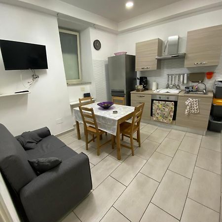 Апартаменты Terry'S House Неаполь Экстерьер фото